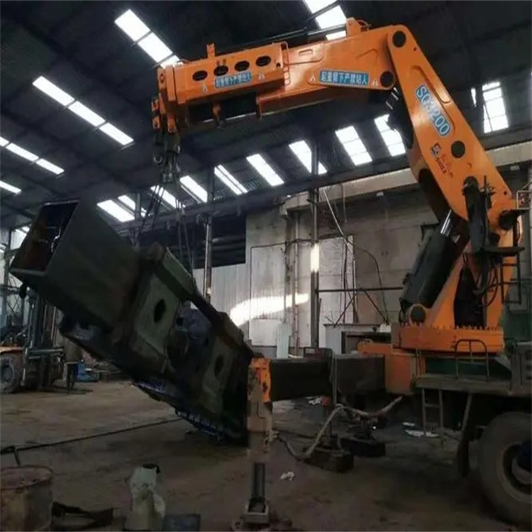 龙滚镇130吨折臂吊车出租吊机租赁附近电话